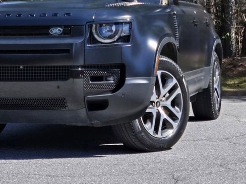 Used 2020 Land Rover Defender 110 HSE image 5