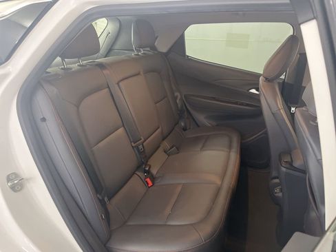 Used 2018 Chevrolet Bolt Premier w/ Driver Confidence II Package image 19