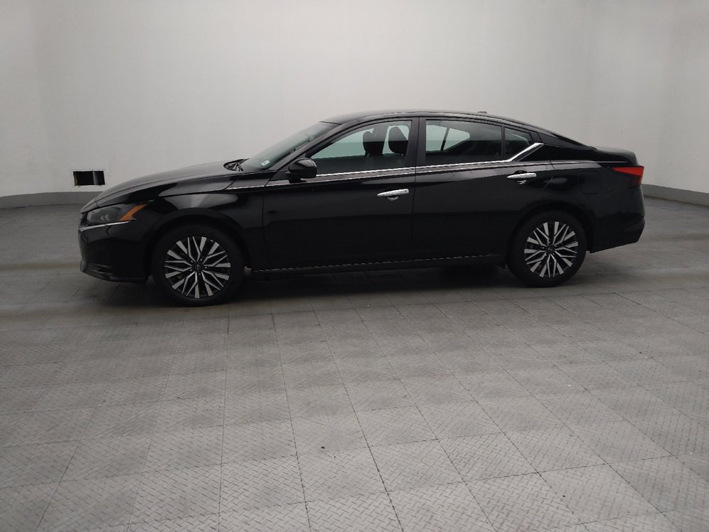 Used 2025 Nissan Altima 2.5 SV AWD/4WD image 2