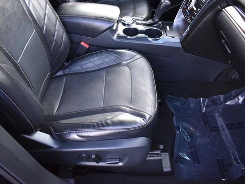 Used 2019 Ford Explorer Platinum AWD/4WD image 29