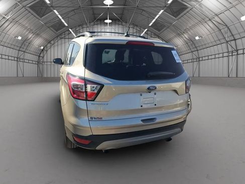 Used 2018 Ford Escape SEL image 12