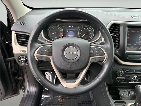 Used 2014 Jeep Cherokee Limited FWD image 18