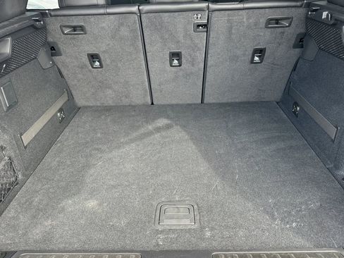 Used 2025 Porsche Macan 4S Electric image 17