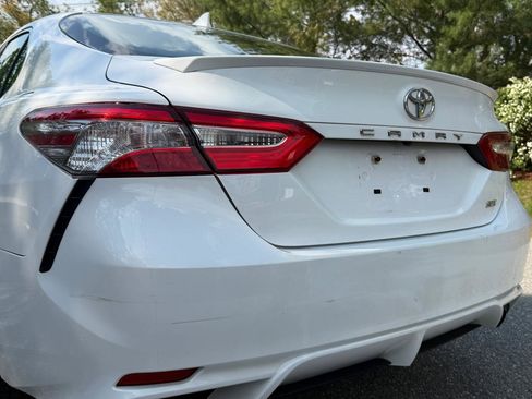 Used 2020 Toyota Camry SE FWD image 27