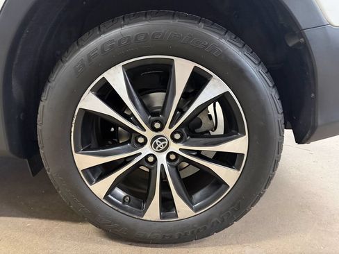 Used 2015 Toyota RAV4 Limited w/ Technology Package AWD/4WD image 30