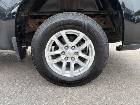 Used 2021 Chevrolet Silverado 1500 LT AWD/4WD image 12