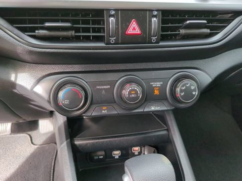 Used 2024 Kia Forte LXS FWD image 31