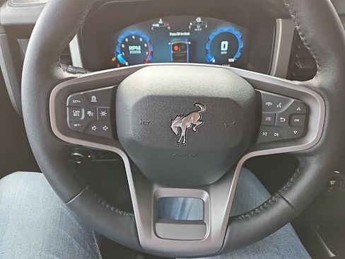 New 2025 Ford Bronco Outer Banks w/ Sasquatch Package image 23