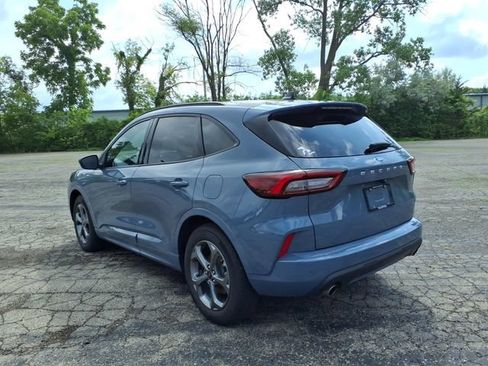 Used 2024 Ford Escape ST-Line w/ Tech Pack #1 FWD image 7