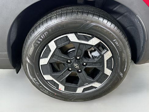 Certified 2025 Hyundai Santa Fe SE AWD/4WD image 29