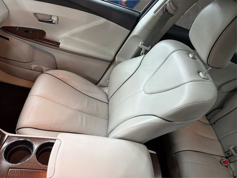 Used 2012 Toyota Venza XLE w/ XLE Premium Pkg image 36