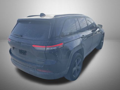 Certified 2023 Jeep Grand Cherokee Limited w/ Black Appearance Package image 5