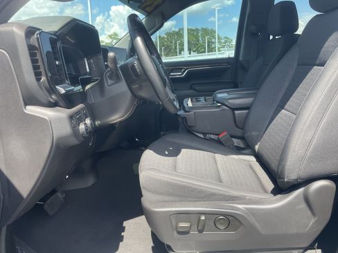 Used 2024 Chevrolet Silverado 1500 RST AWD/4WD image 16
