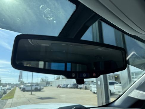 Certified 2018 Chevrolet Silverado 1500 LT w/ Texas Edition image 25