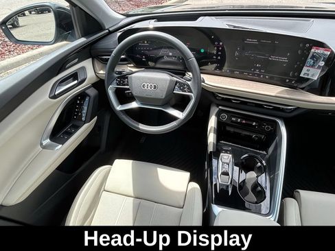 Used 2025 Audi Q5 Premium Plus AWD/4WD image 9
