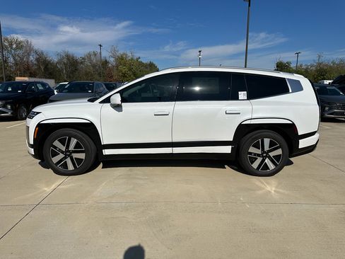 New 2026 Hyundai Ioniq 9 SEL w/ Tow & Go Package image 9