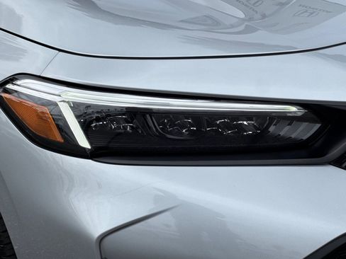 Certified 2025 Honda Civic Sport image 12