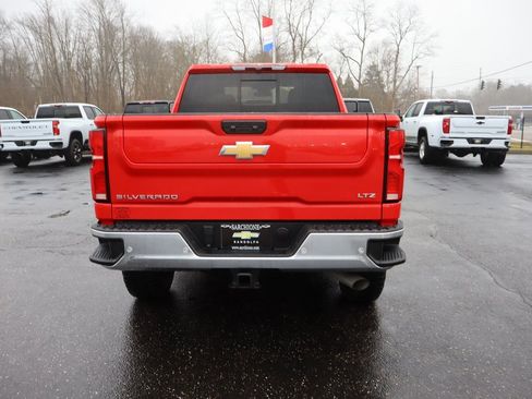 Used 2024 Chevrolet Silverado 2500 LTZ w/ LTZ Convenience Package image 30