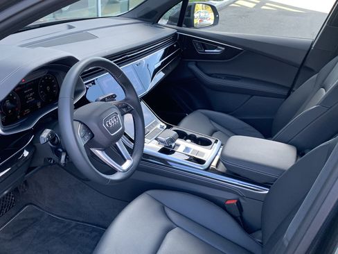 Certified 2025 Audi Q7 2.0T Premium Plus w/ Premium Plus Package image 4