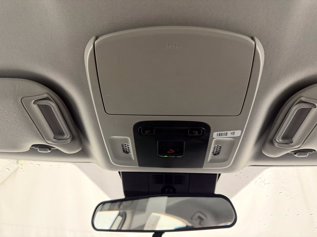 Used 2025 Toyota Camry LE FWD image 39