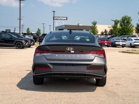 New 2025 Hyundai Elantra Sport image 6