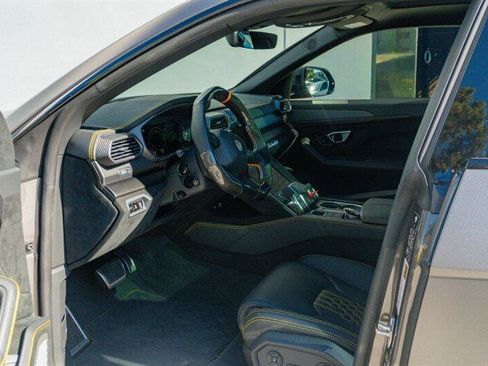 Used 2024 Lamborghini Urus Performante image 70