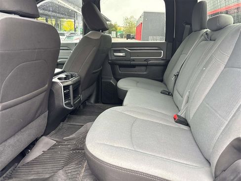 Used 2022 RAM 2500 Big Horn w/ Level 1 Equipment Group image 9