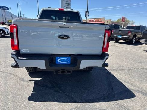 Used 2025 Ford F250 Lariat w/ Black Appearance Package AWD/4WD image 6
