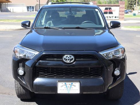 Used 2018 Toyota 4Runner SR5 Premium AWD/4WD image 12