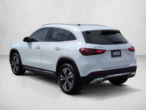 Used 2025 Mercedes-Benz GLA 250 image 8