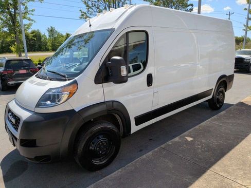 Used 2021 RAM ProMaster 2500 FWD image 2
