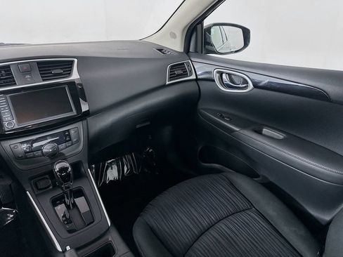 Used 2019 Nissan Sentra SV FWD image 28
