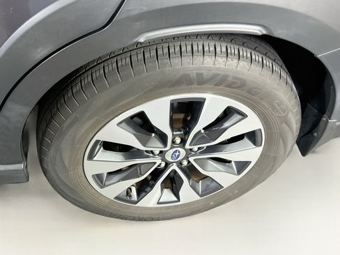 Used 2023 Subaru Outback Limited AWD/4WD image 32
