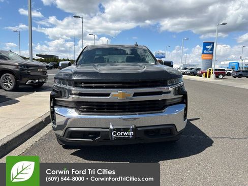 Used 2021 Chevrolet Silverado 1500 LT w/ Bed Protection Package AWD/4WD image 12