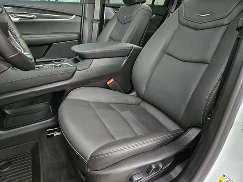 New 2025 Cadillac XT6 Sport w/ Technology Package image 27