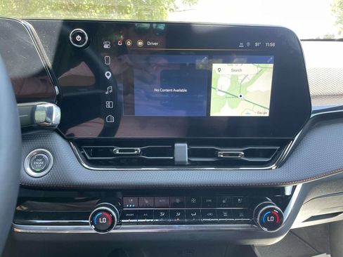 Used 2025 Chevrolet Equinox RS w/ Safety and Technology Package FWD image 14