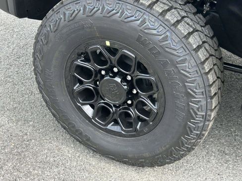 New 2026 Chevrolet Silverado 2500 ZR2 w/ ZR2 Bison Edition AWD/4WD image 9