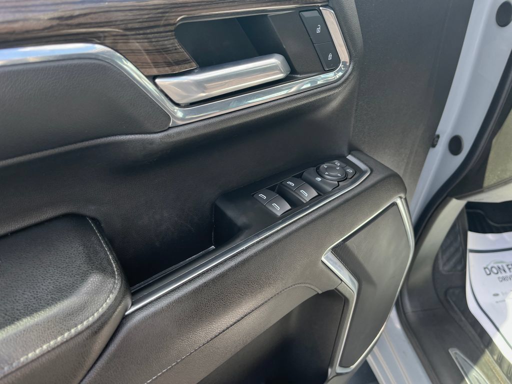Used 2024 Chevrolet Silverado 1500 LT AWD/4WD image 11
