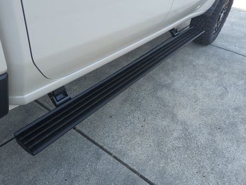 Used 2026 Chevrolet Silverado 2500 ZR2 w/ LPO, Dark Essentials Package AWD/4WD image 21