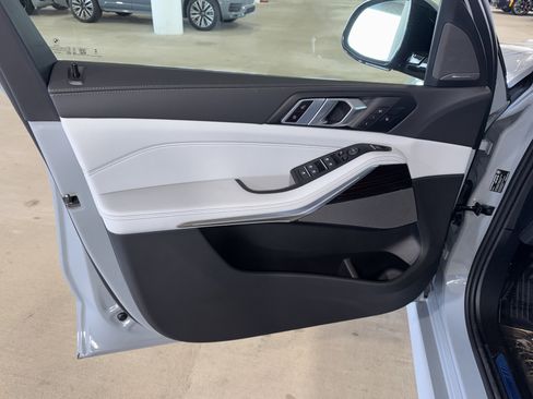 New 2026 BMW X5 xDrive40i w/ M Sport Package image 13