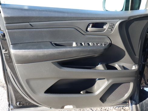 Used 2024 Honda Odyssey EX-L image 13