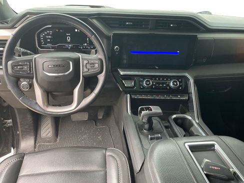 Used 2022 GMC Sierra 1500 Denali w/ Denali Carbonpro Edition image 10