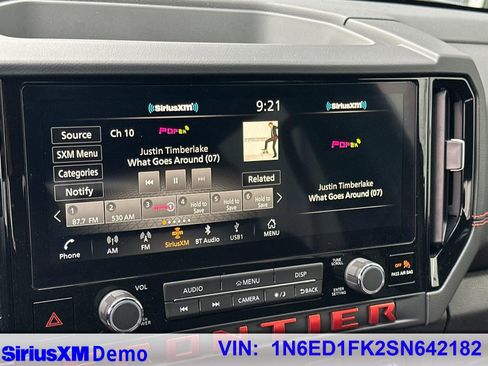 Used 2025 Nissan Frontier PRO-4X image 24