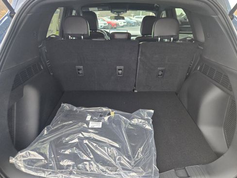New 2026 Ford Escape ST-Line w/ Tech Pack #1 AWD/4WD image 7