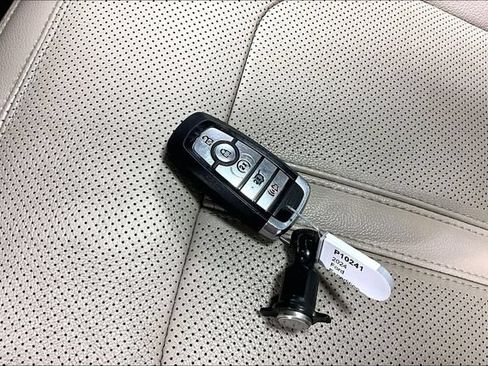 Used 2024 Ford Expedition Max Limited AWD/4WD image 33