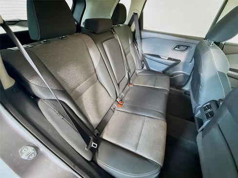 Used 2021 Nissan Rogue S FWD image 22