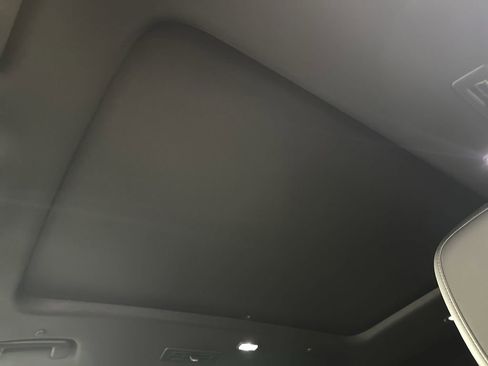 New 2025 GMC Acadia Denali w/ Super Cruise Package image 32