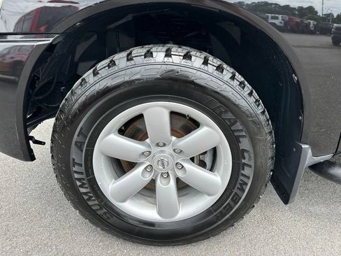 Used 2012 Nissan Titan S w/ S Popular Equipment Pkg RWD image 11