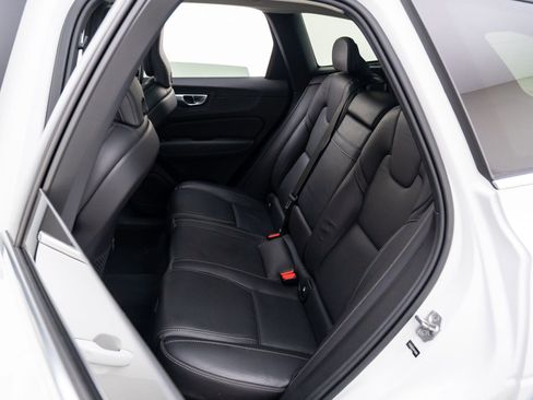 Used 2021 Volvo XC60 T6 Inscription w/ Advanced Package image 16