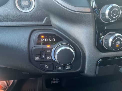 Used 2026 RAM 1500 Warlock AWD/4WD image 11